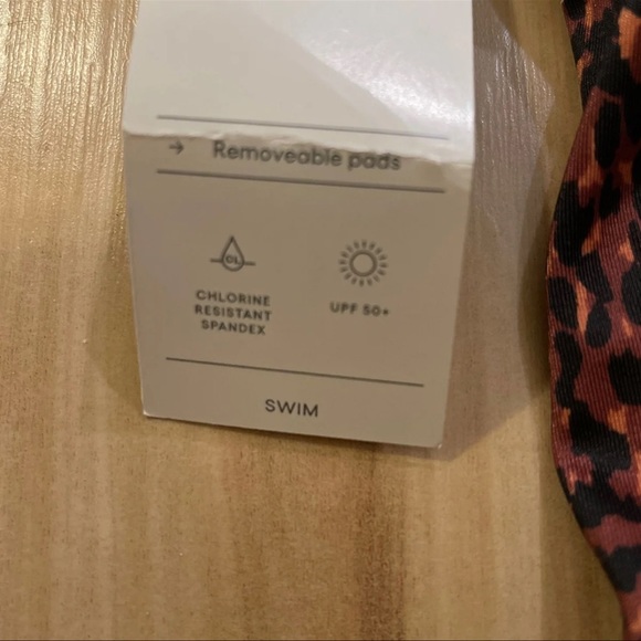 Swim top - Picture 3 of 3